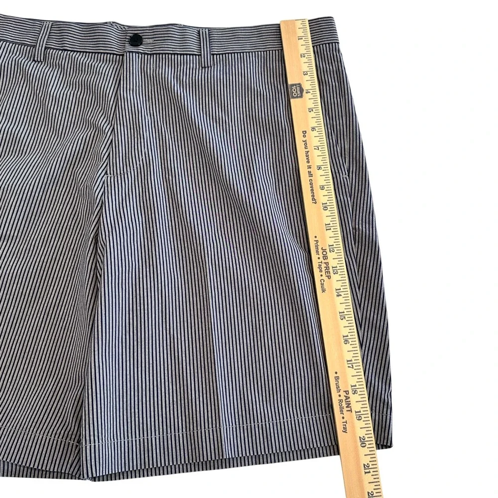 Banana Republic Aiden Chino Shorts Mens 38 Navy Blue Gray Striped Cotton‎ Casual